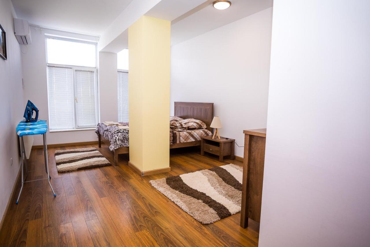Old City Square Apartment Lovech Ngoại thất bức ảnh